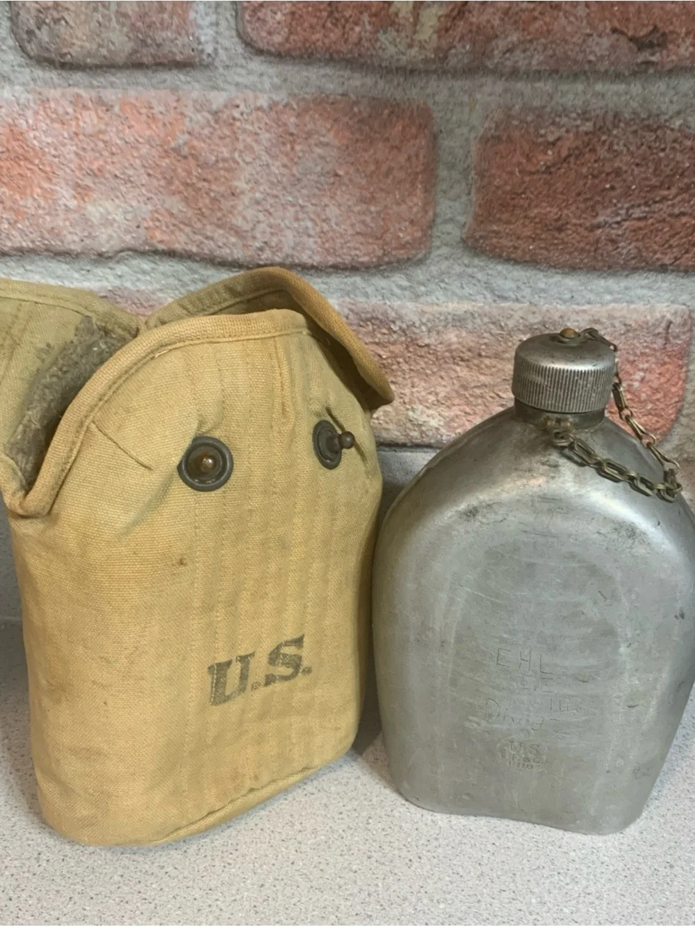 Vintage WWI US ARMY Canteen  1918